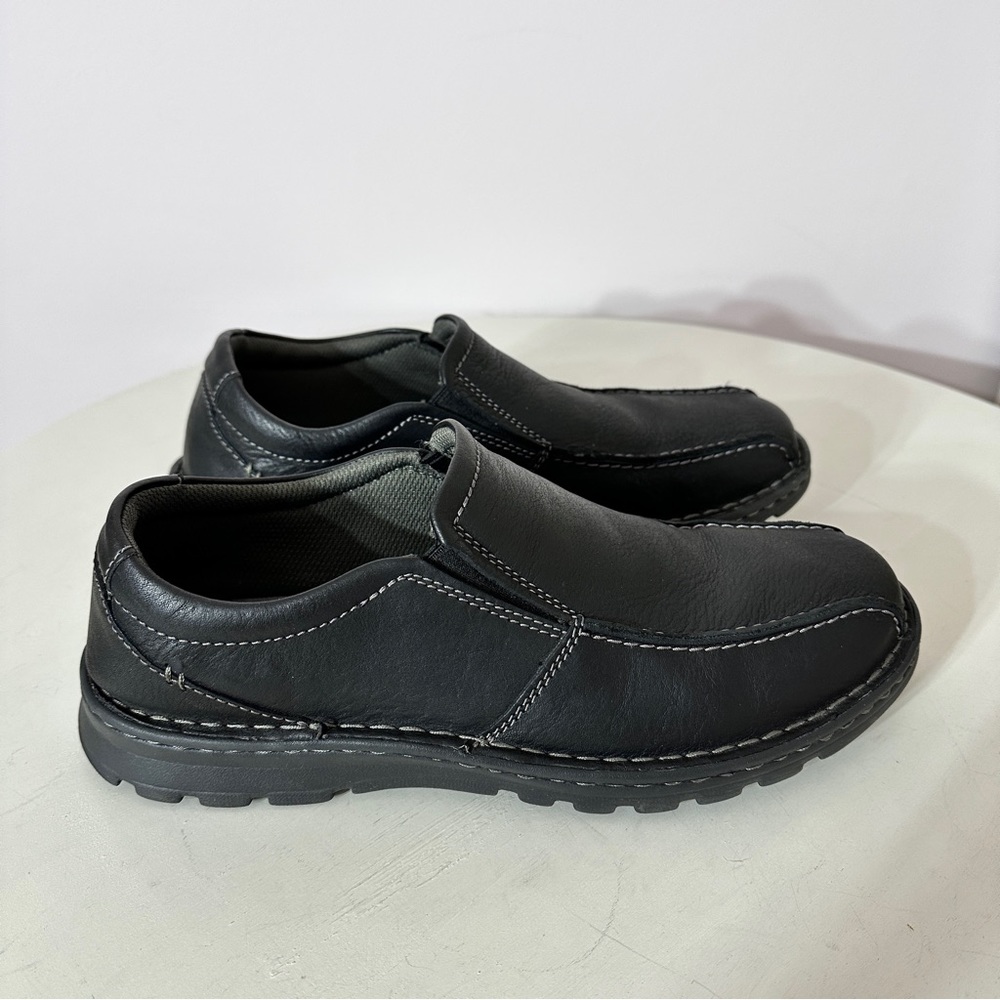 Clarks vanek slip ons